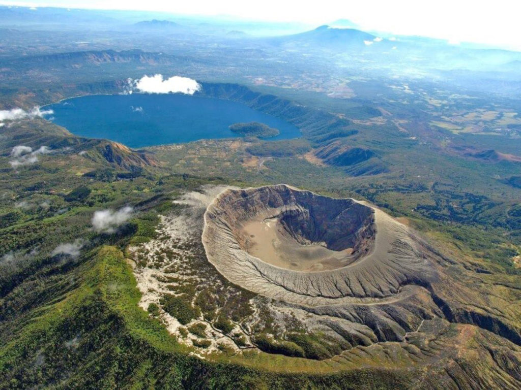 El Salvador Espana A (raddrizzare)